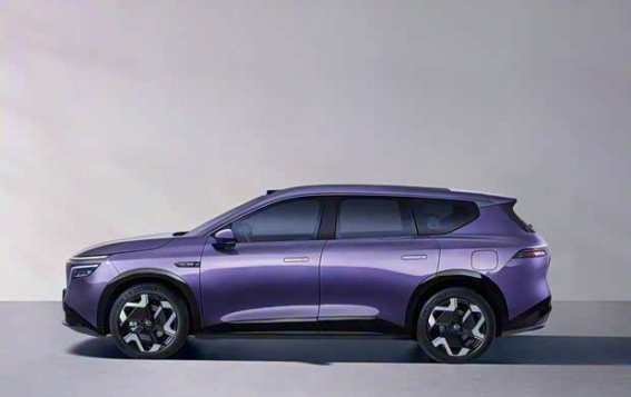 日产NX8纯电版续航惊艳，800V高压平台与超充技术引领未来