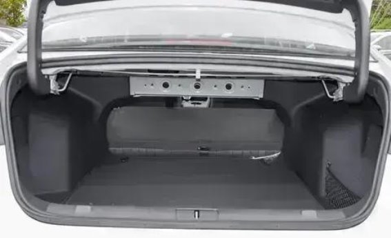 艾瑞泽8 PRO：高效动力与舒适驾乘的理想之选