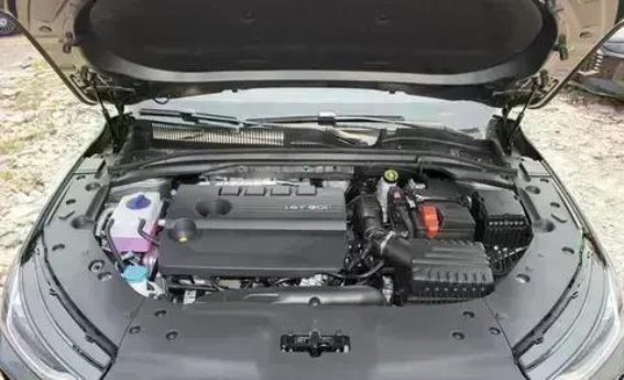 艾瑞泽8 PRO：引领出行新风潮，智享豪华体验