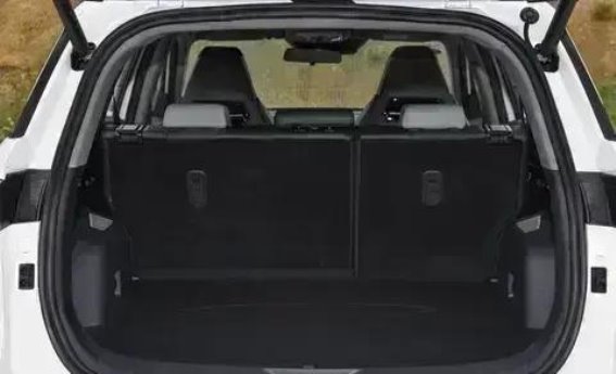 长安第三代CS75PLUS：12万元的空间与动力双料冠军