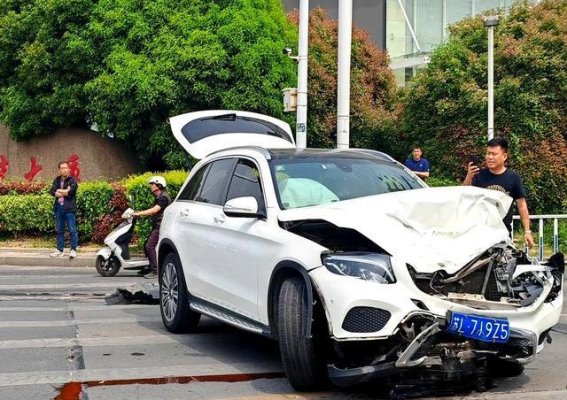 年底提车季，稳妥驾驶才是明智选择