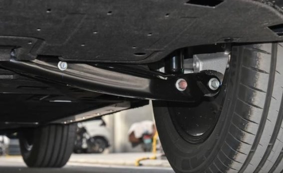 9.98万元起，颜值与智能并存，欧拉5的深度评测