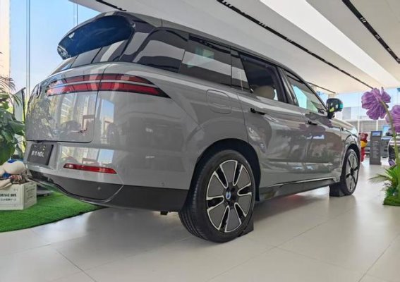 比亚迪腾势的技术优势与市场困局：为何营销才是制胜关键？