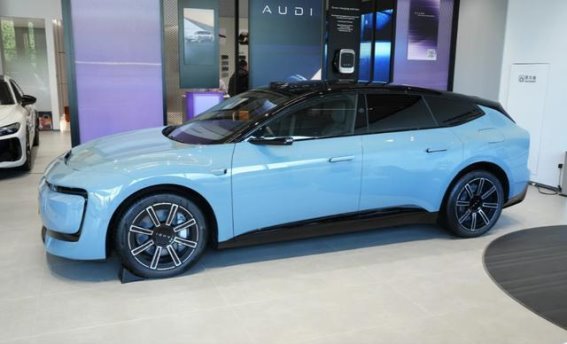 奥迪E5 Sportback：焕新设计与新能源的跨越