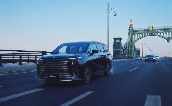 星海V9：用温暖与实力为家庭出行加分