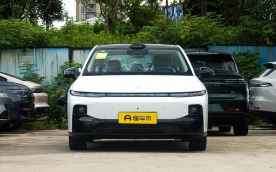 零跑B01半年驾乘体验：实用性与经济性的完美平衡